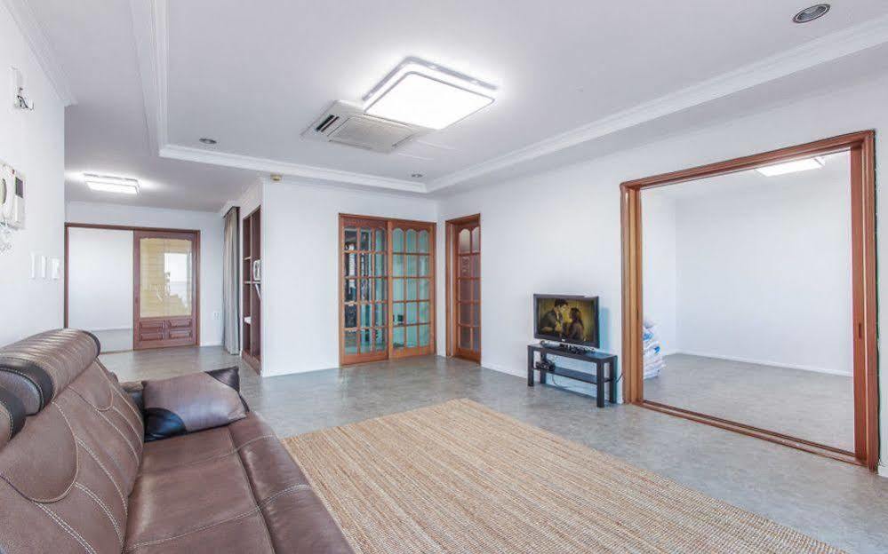 Maniju Pension Oedo-dong ภายนอก รูปภาพ